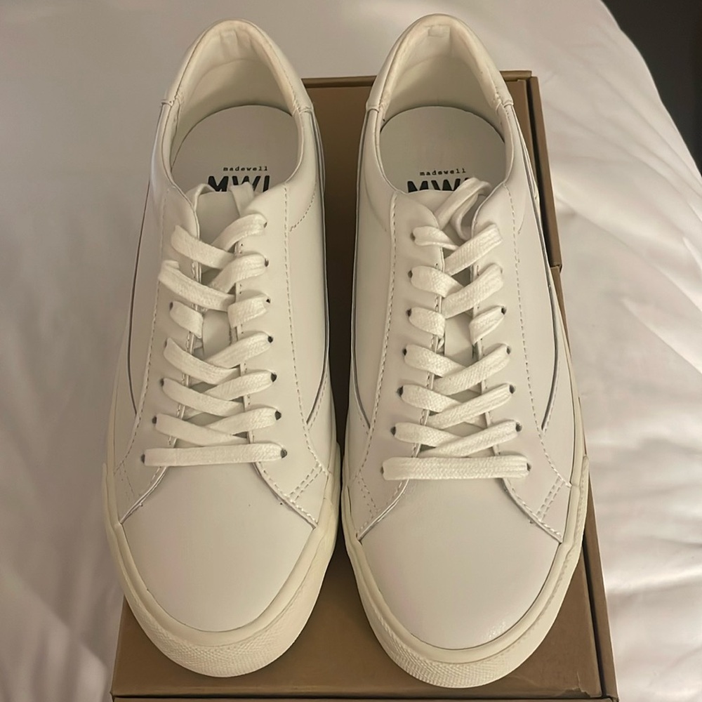 NWT White Madewell Sneakers Size 8.5